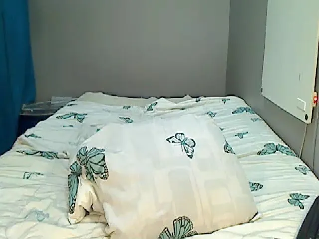 Live sex webcam photo for BigAreola26 #273979654