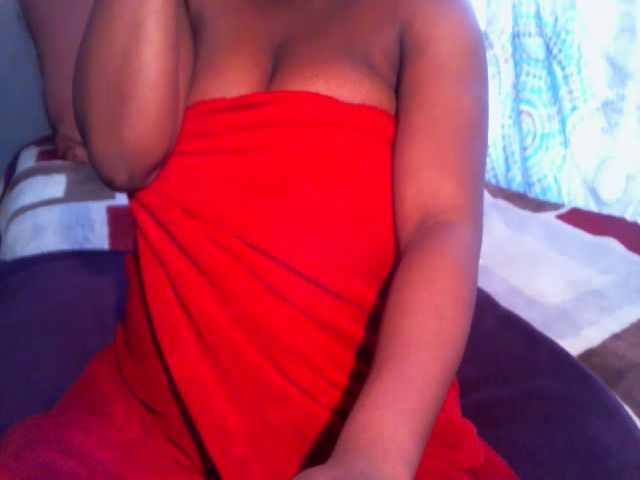 Live sex webcam photo for Bigteenass19 #272940823