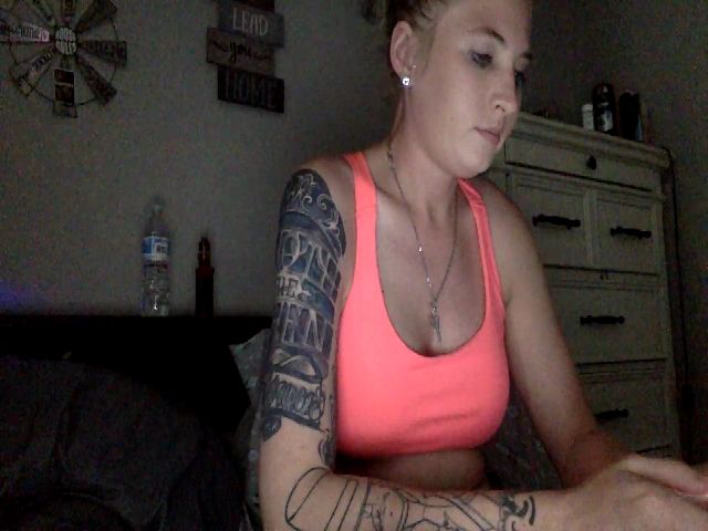 Live sex webcam photo for Bigtitbitch47 #273816563