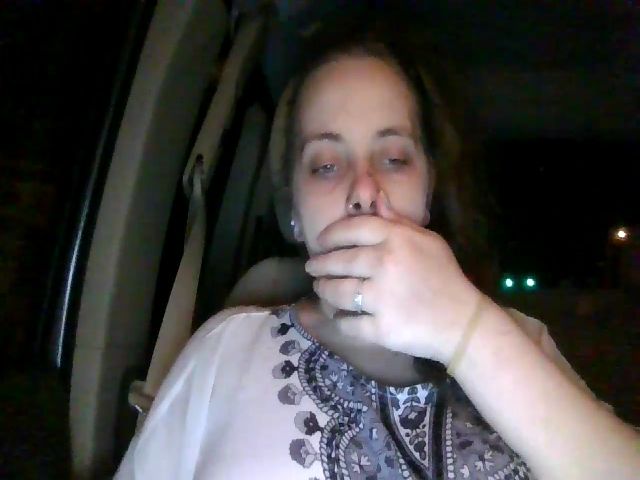 Live sex webcam photo for Binky18 #272630256