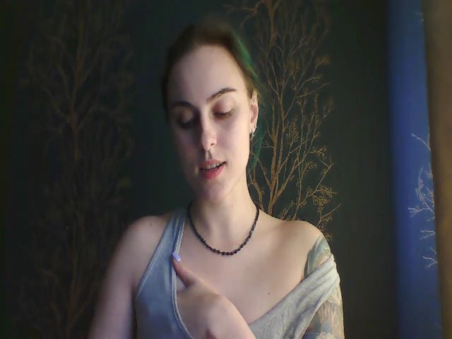 Live sex webcam photo for Bird_Blue #273524592