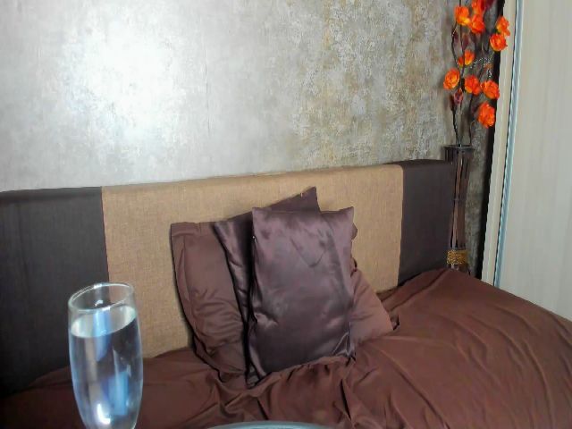 Live sex webcam photo for Bird_Phoenix #274522477