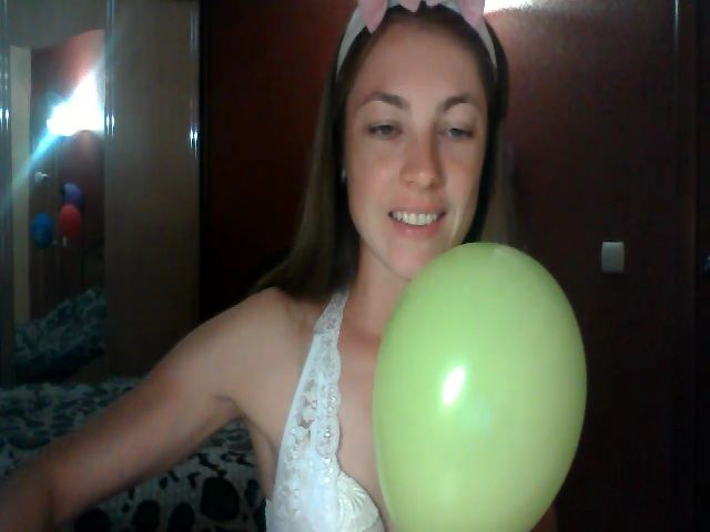 Live sex webcam photo for BirthdayAnna #273913467