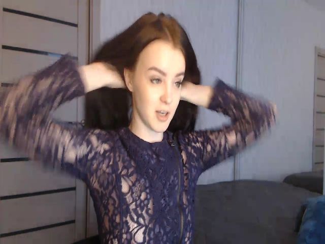 Live sex webcam photo for BitsyMia #271975237