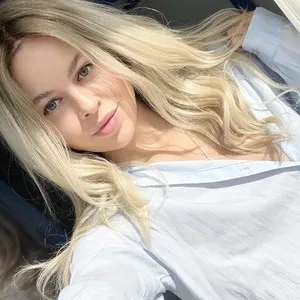 Live sex webcam photo for BitterTease #290149702