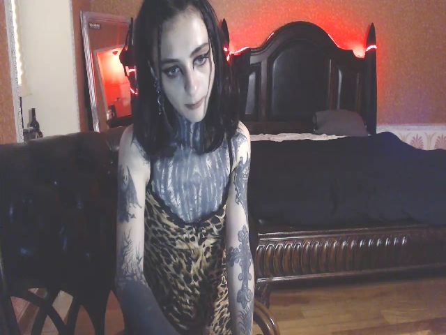 Live sex webcam photo for BlackSwan666 #274456716