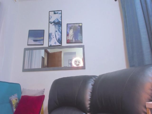 Live sex webcam photo for Blackhot23 #271855315