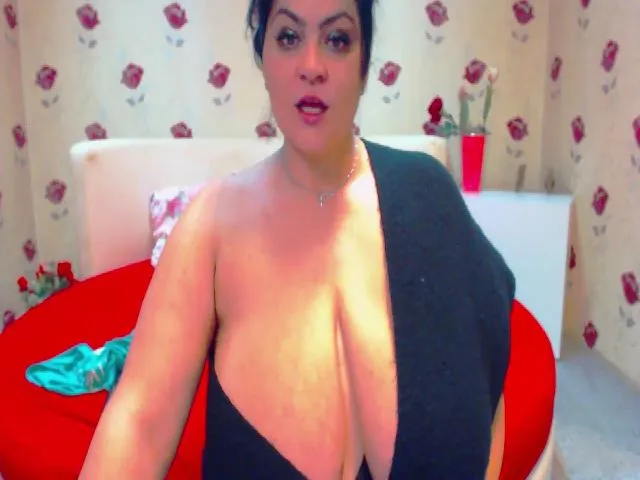 Live sex webcam photo for BlackieJam #272041167