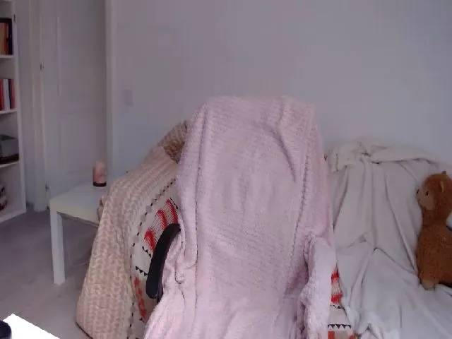 Live sex webcam photo for Blackswaann #273728460