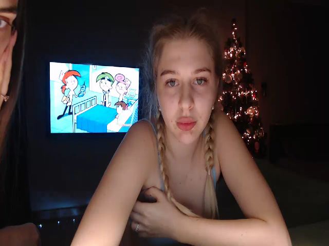 Live sex webcam photo for BlondeDivaa #271888233