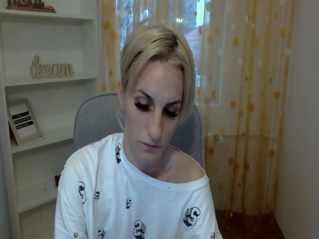 Live sex webcam photo for Blonde_ANGE #272938758