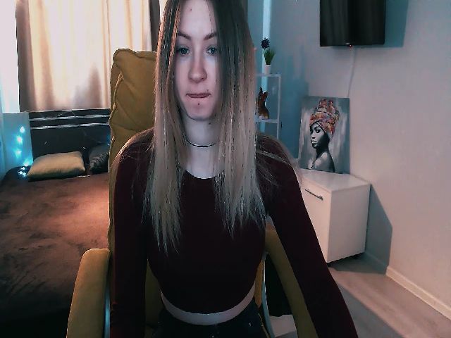 Live sex webcam photo for Blonde_Alisa #271772739