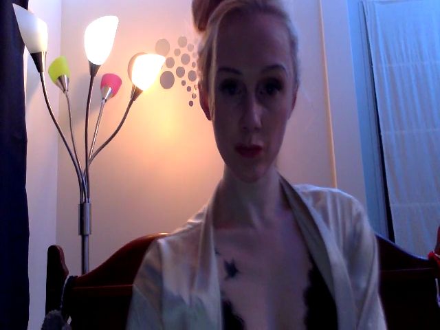 Live sex webcam photo for Blondeangelqt #272535517