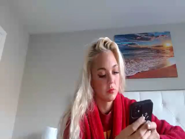 Live sex webcam photo for Blondebunny5 #274346130