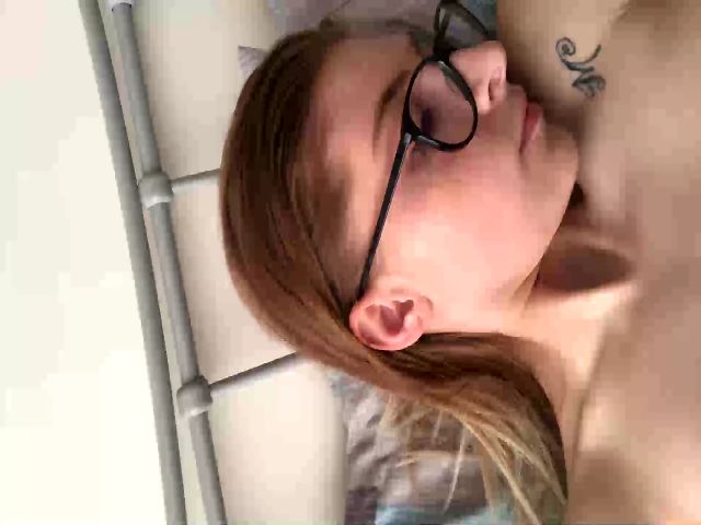 Live sex webcam photo for Blondeemlovee #273314160