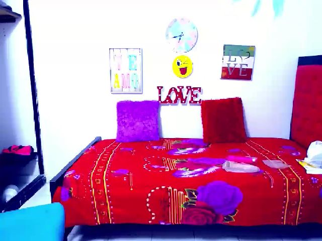 Live sex webcam photo for Blondemature1 #273891652