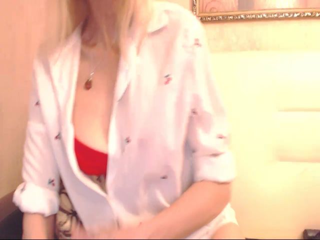 Live sex webcam photo for Blondy_Pussy #271695947