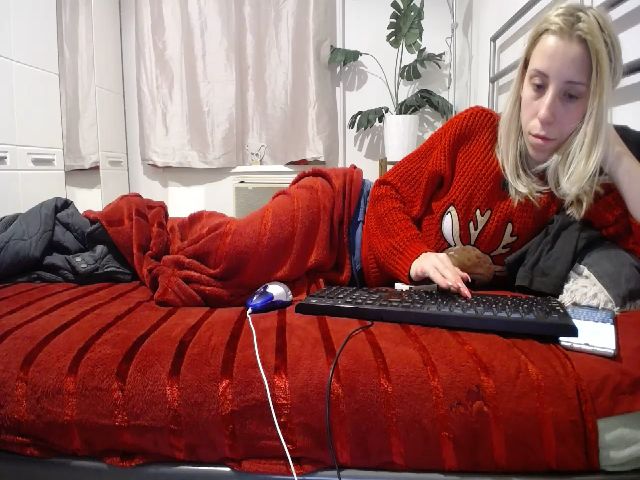 Live sex webcam photo for Blondyfordad #272650471