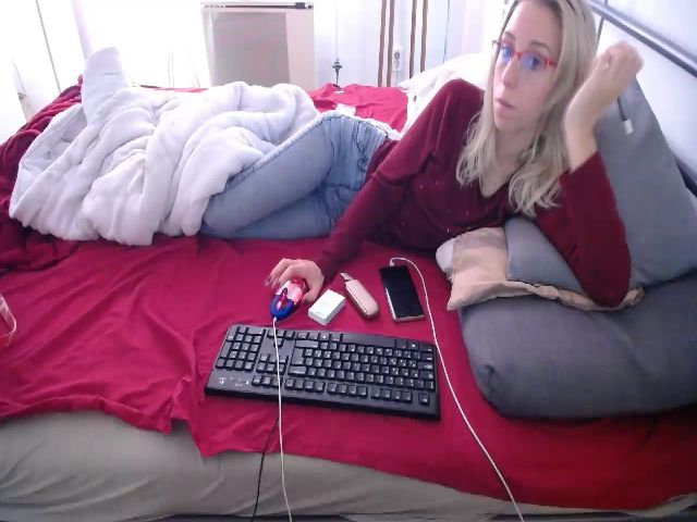 Live sex webcam photo for Blondyfordad #273579233