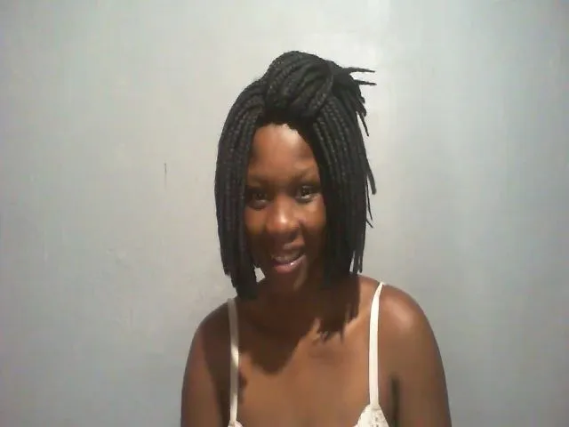 Live sex webcam photo for Blqdiamond #274041799