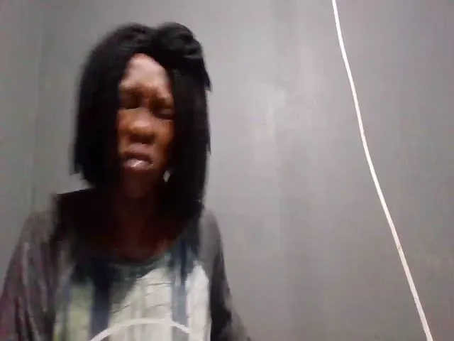 Live sex webcam photo for Blqdiamond #274216961
