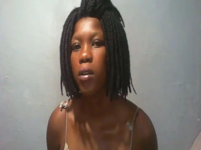 Live sex webcam photo for Blqdiamond #274381233