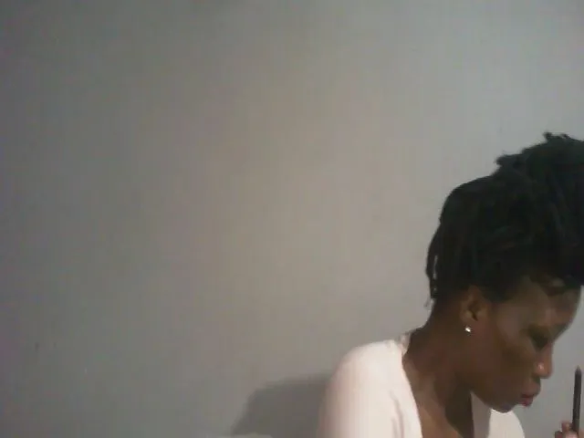 Live sex webcam photo for Blqdiamond #275006975