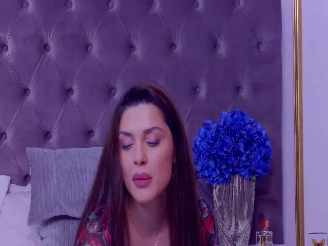 Live sex webcam photo for BlueEyesLexi #273145790