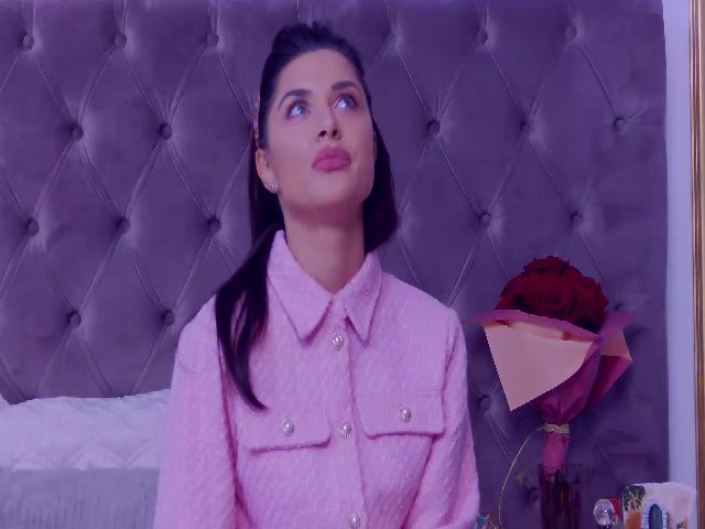 Live sex webcam photo for BlueEyesLexi #274390376