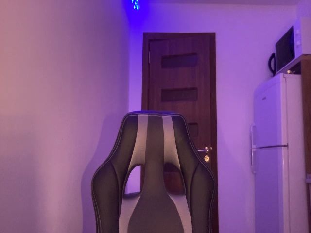 Live sex webcam photo for BlueHeartAlex #271865688