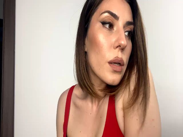 Live sex webcam photo for BlueStocking #273932364