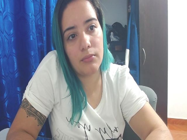 Live sex webcam photo for Blue__moon__ #272433129