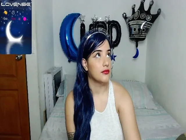 Live sex webcam photo for Blue__moon__ #273975340