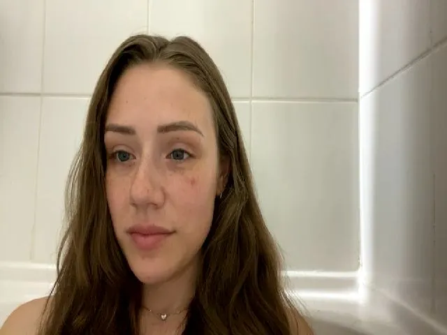 Live sex webcam photo for Blueeyes138 #274070627