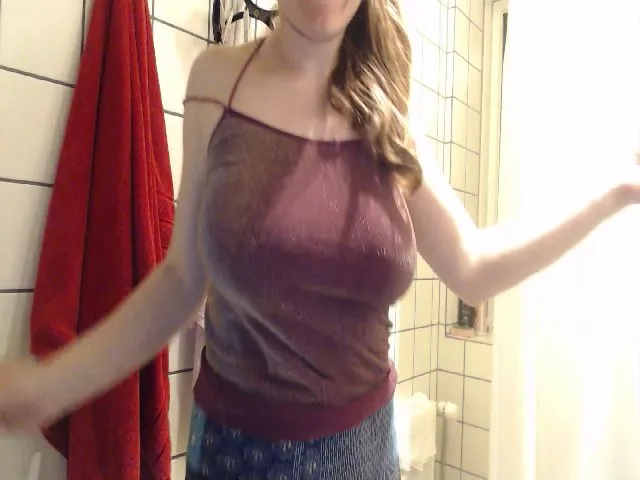 Live sex webcam photo for BodyNSol #273102546