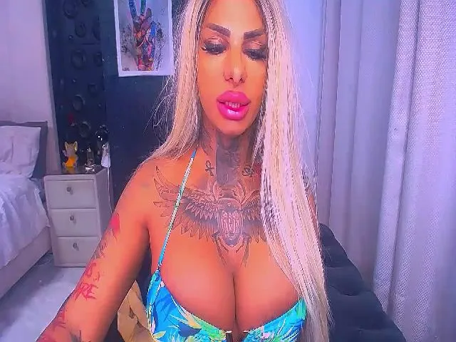 Live sex webcam photo for BondGirl007 #273867332