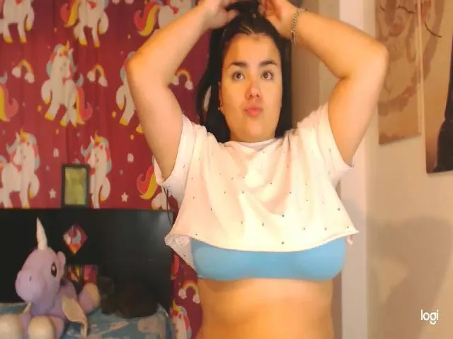 Live sex webcam photo for Bootygreatx #271891063