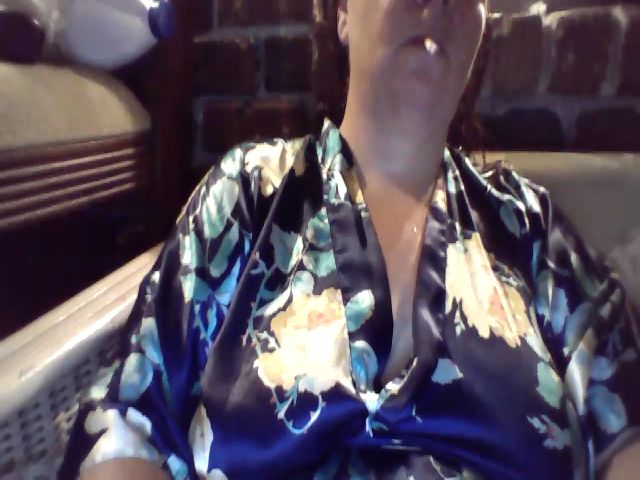 Live sex webcam photo for Boredsubwife #274227156