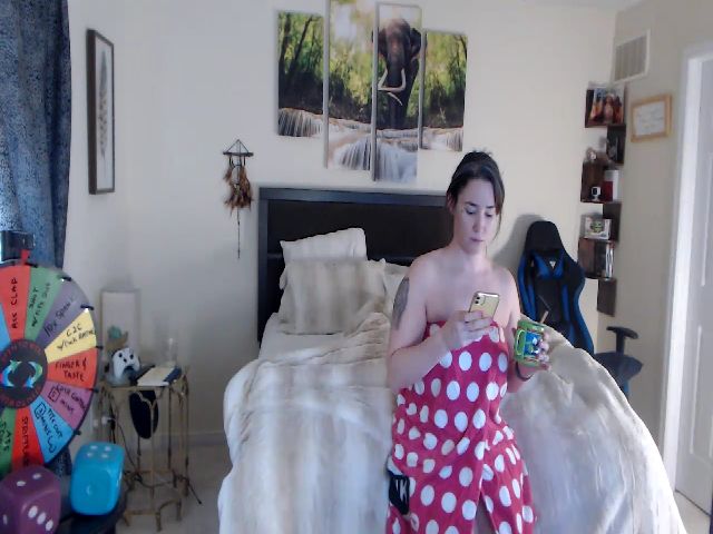 Live sex webcam photo for BostonBeckyy #271983605