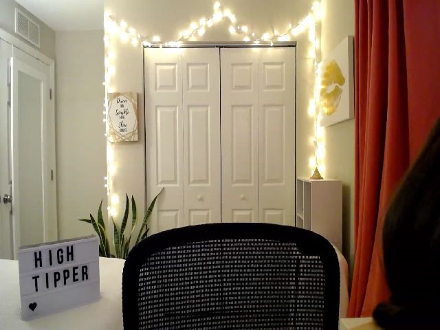 Live sex webcam photo for BowToPrincess #272029607