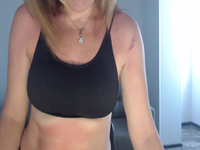 Live sex webcam photo for BrandaOgden #274039422