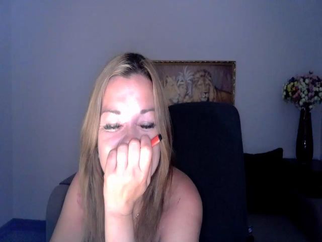 Live sex webcam photo for BrandaOgden #274073989