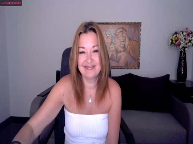 Live sex webcam photo for BrandaOgden #274127303