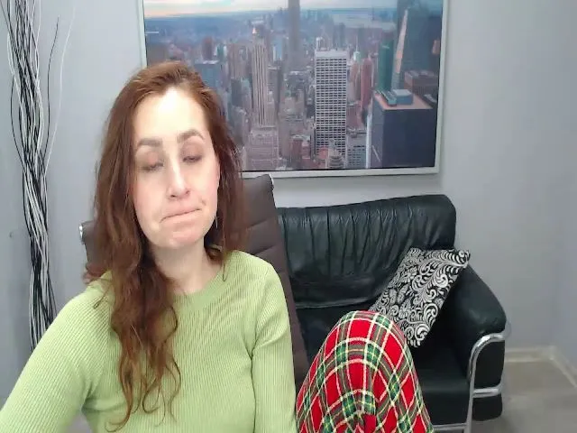 Live sex webcam photo for BrandiSin #272530879