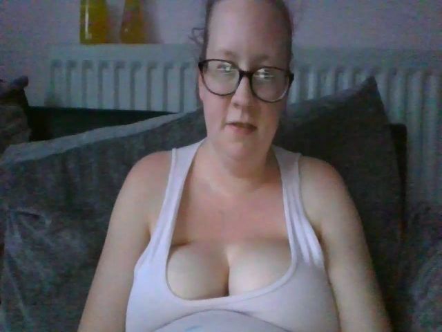 Live sex webcam photo for Bratty_Kitten #274385438