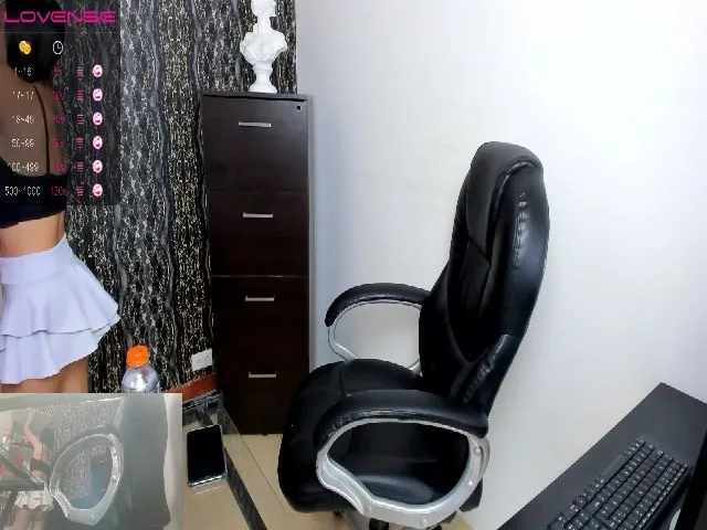 Live sex webcam photo for Bridget_love #272097565