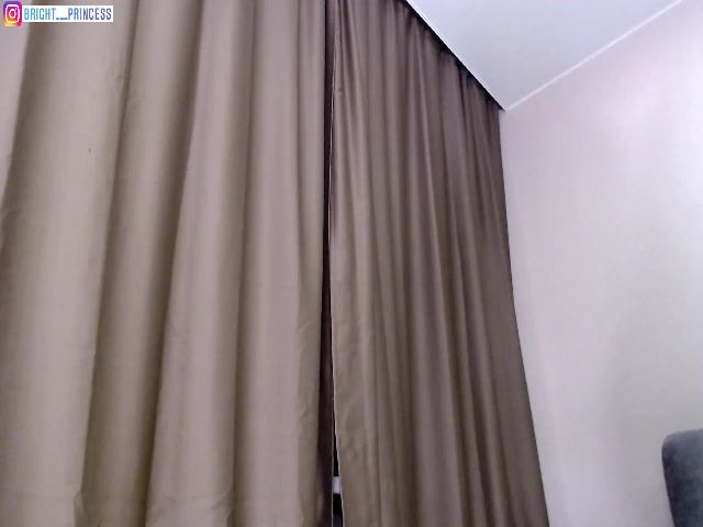 Live sex webcam photo for Brighprincess #271784833
