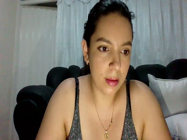 Live sex webcam photo for BritneyAngeel #273196172