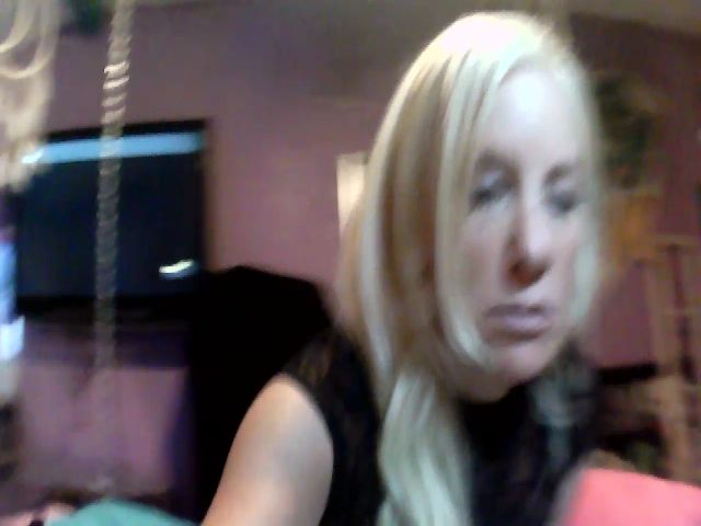 Live sex webcam photo for Britnilee #273328879