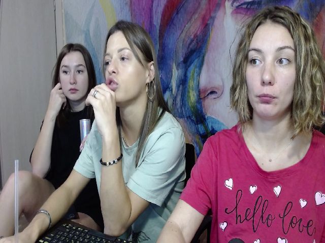 Live sex webcam photo for BugaGirlss #272433130